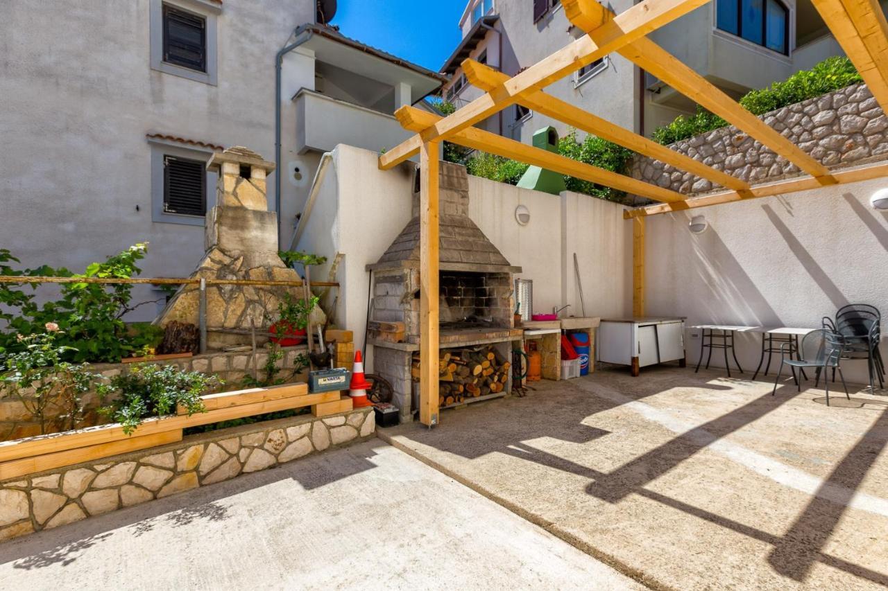 Apartments With A Parking Space Mali Lošinj Dış mekan fotoğraf